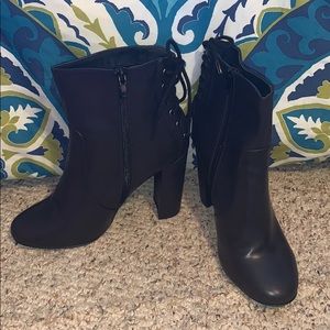 Black Chunky Heel Boot